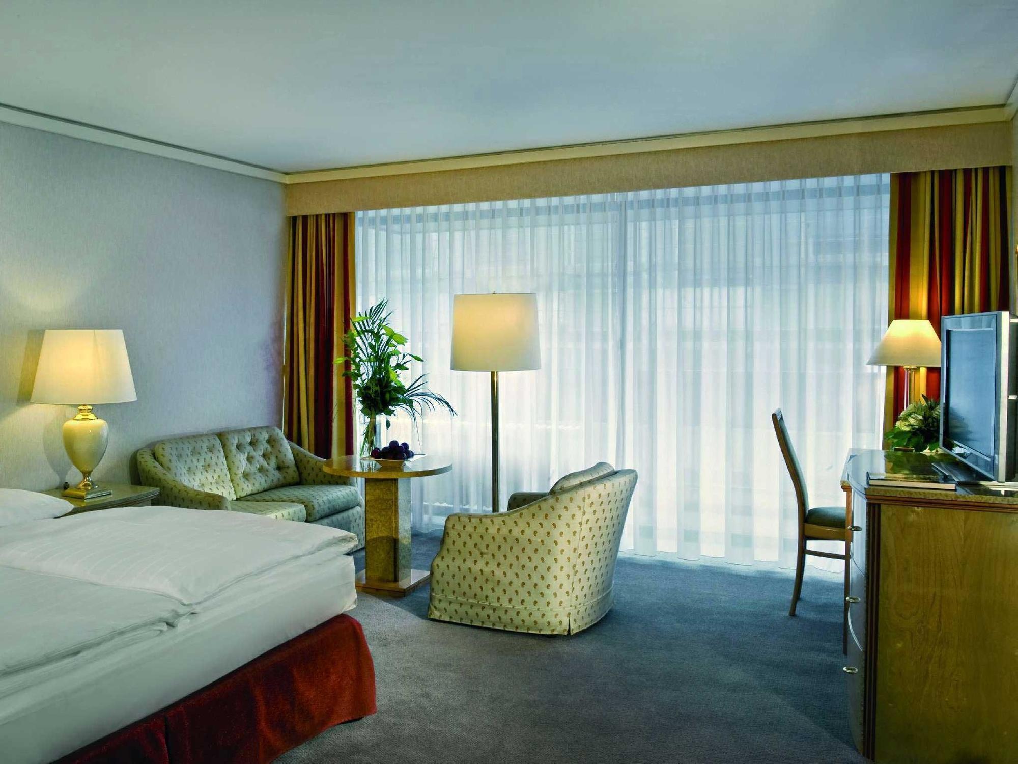 Hotel Maritim Grand 4*