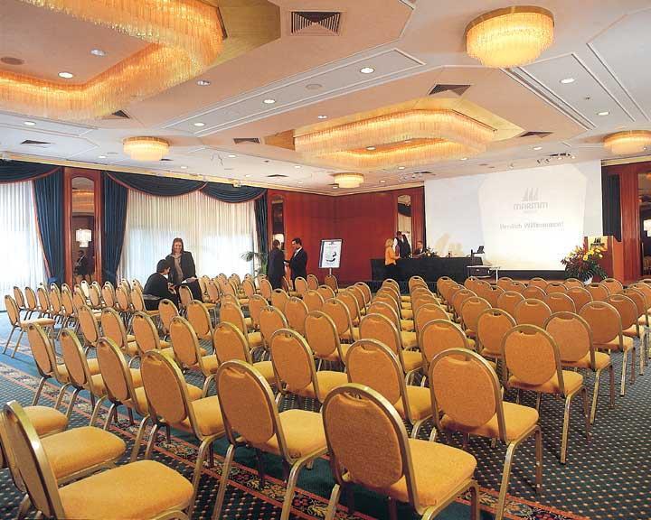 Hotel Maritim Grand 4*